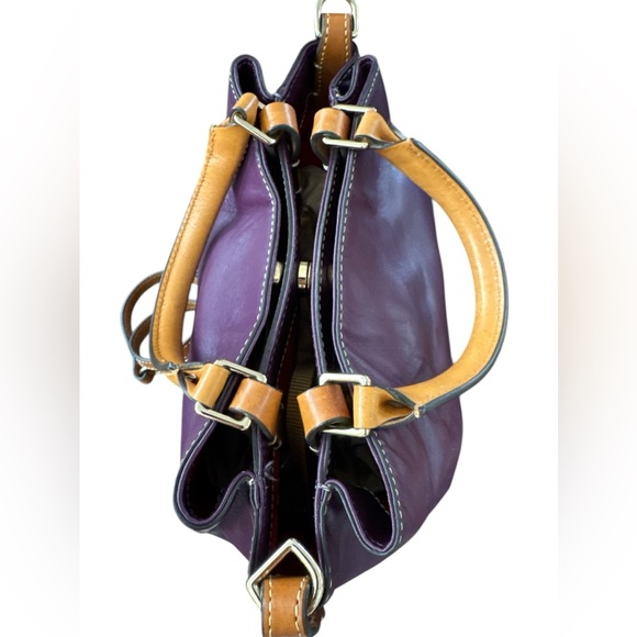 Dooney & Bourke Mini Barlow Leather Handbag and Shoulder Bag. - Picture 6 of 10